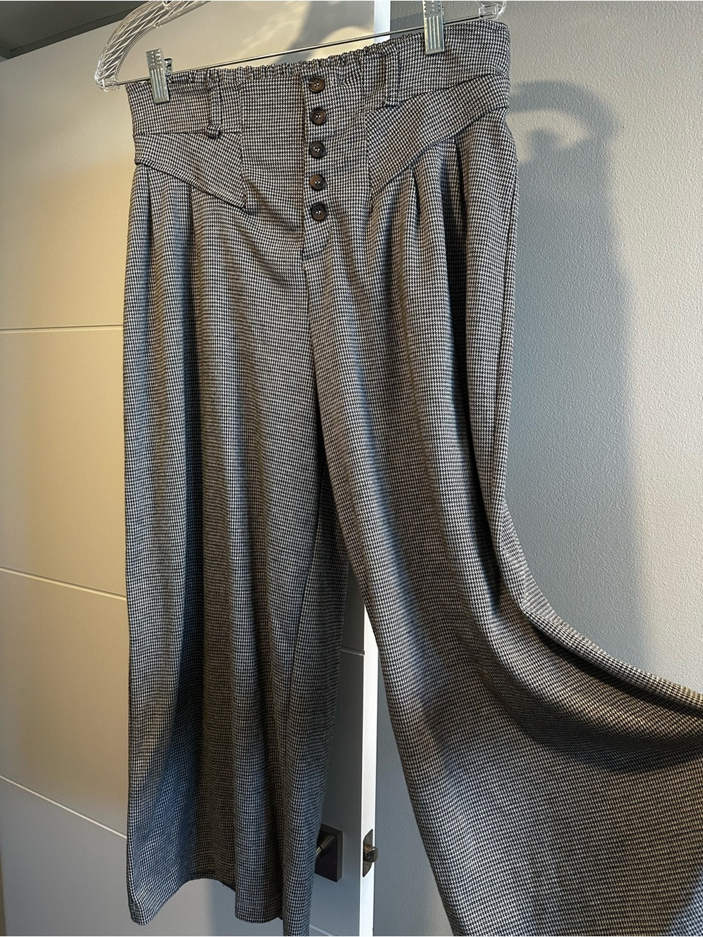 Maeve by Anthropologie Houndstooth Wide Leg Cropped Pants Size Medium - Picture 4 of 10